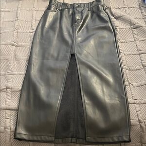 Elegant Black Leather Skirt